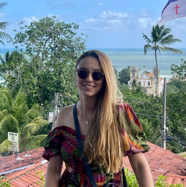 Iara Veloso Oliveira Figueiredo